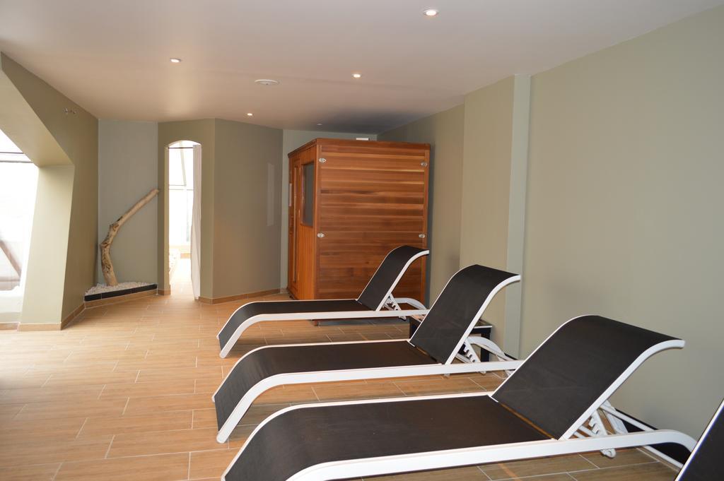 Appart'Hotel Et Chambres Essentiel Spa Arles Exterior photo