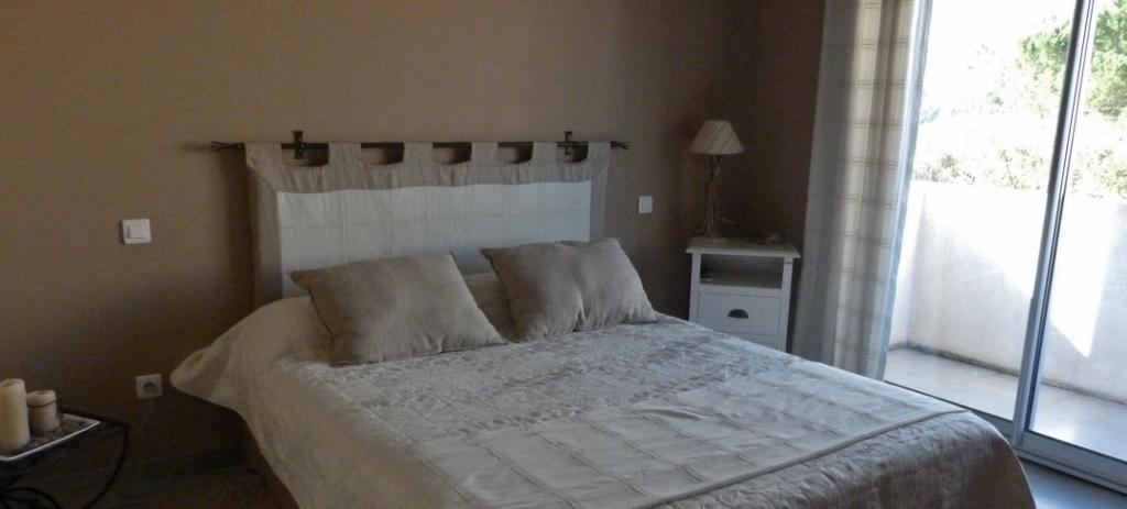 Appart'Hotel Et Chambres Essentiel Spa Arles Room photo