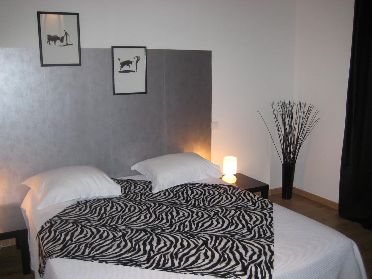 Appart'Hotel Et Chambres Essentiel Spa Arles Exterior photo